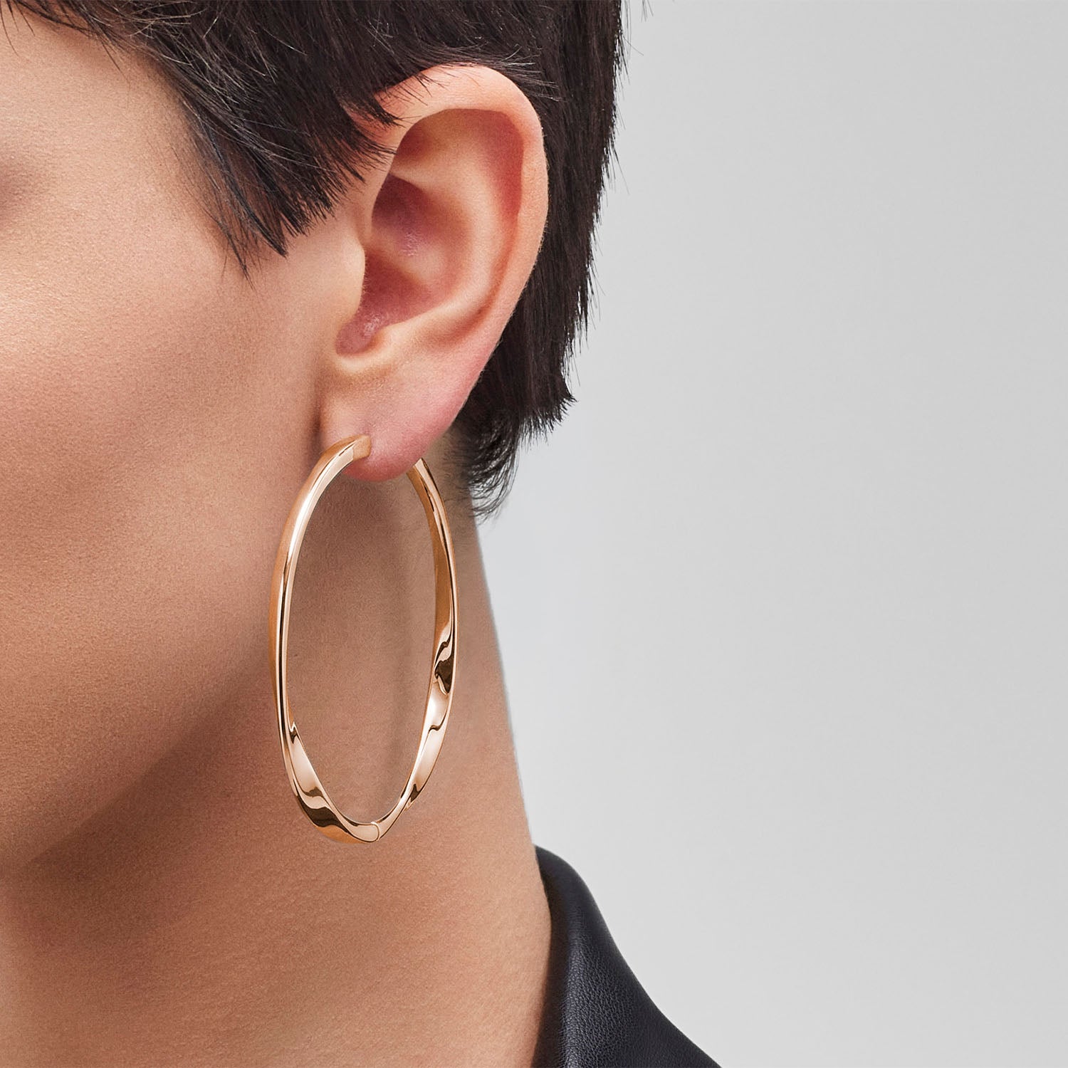 Pianegonda Oval hoop earrings - View 3
