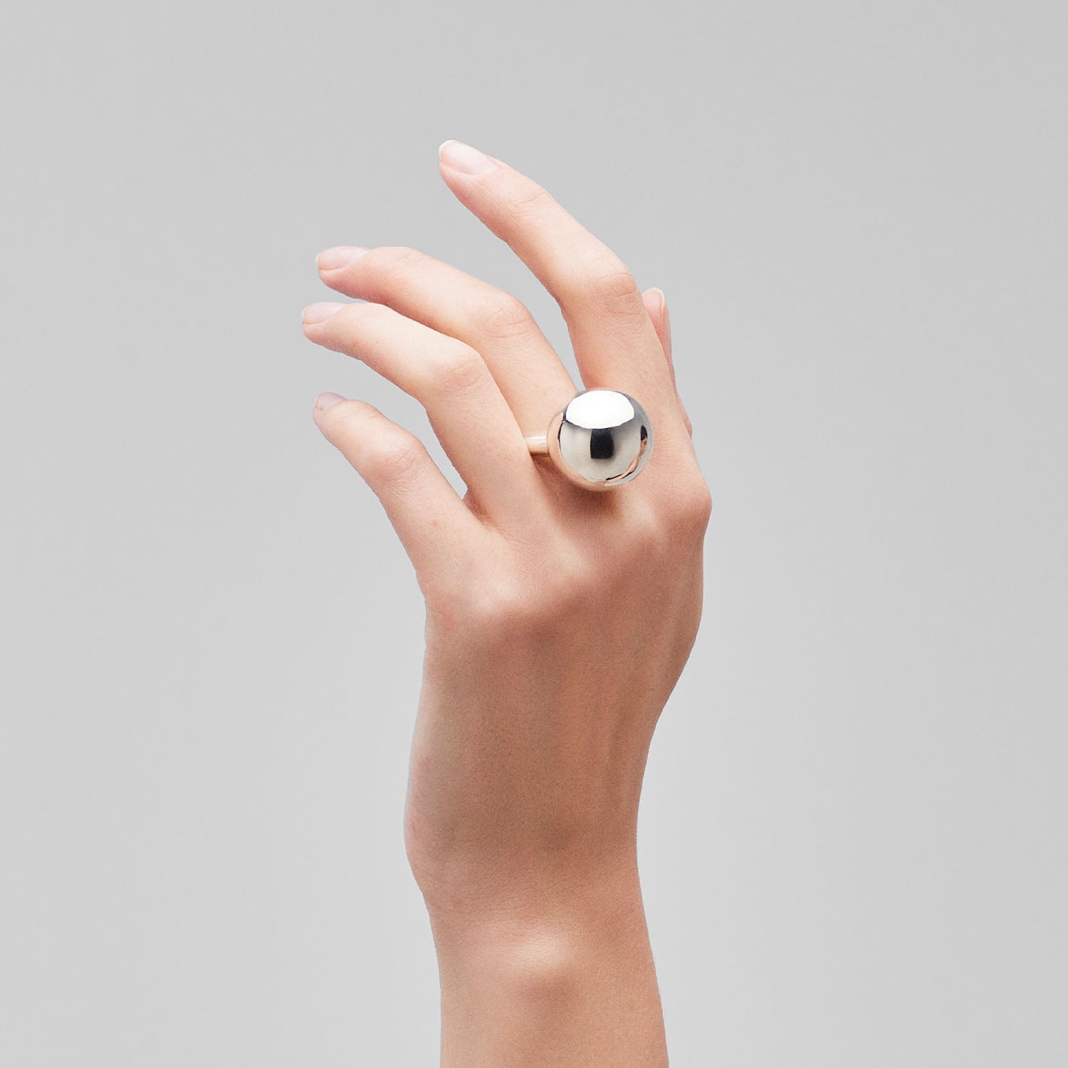 Pianegonda Medium sphere ring - View 3