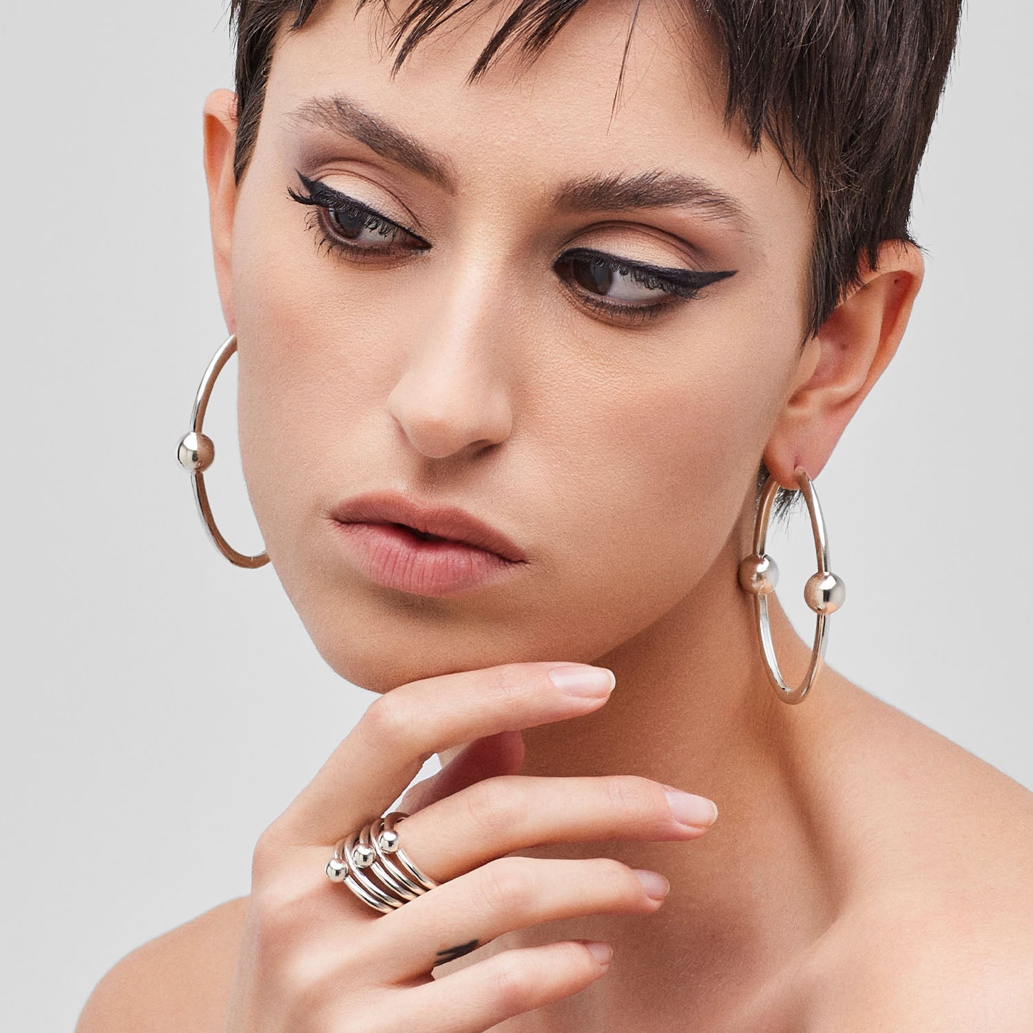 Pianegonda Multi-strand ring with spheres - View 4